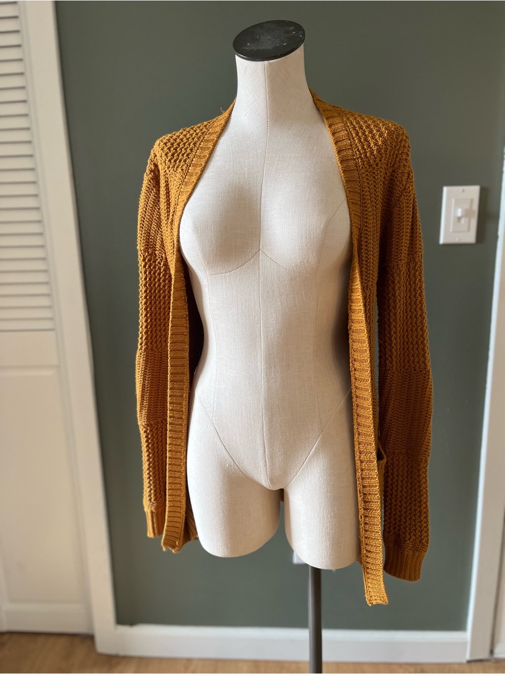 Gramicci Women’s Mustard Yellow Knitted Long Sleeve Cardigan Sweater Size XS